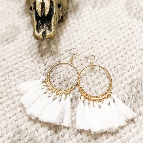 Boho Love Jewelry - 🪴Boho Love White Fringe Tassel Gold Hoop Earrings